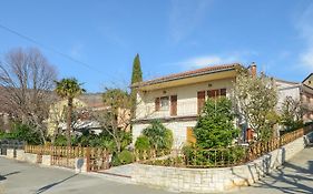 Apartments Antic 4255